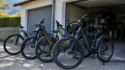 Vier E-Bikes und ein Mountainbike in Mieming gestohlen