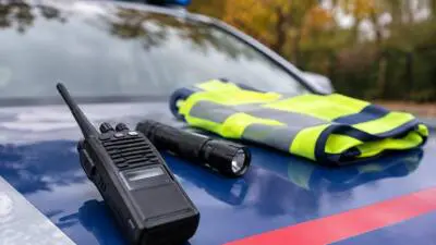 26-Jähriger schneidet sich in Tischlerhalle in die Hand
