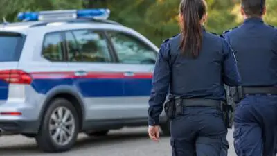 65-Jährige stürzt nach Kollision zweier Radfahrerinnen in Graz