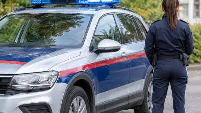 91-jähriger Fußgänger bei Busunfall in Nüziders schwer verletzt