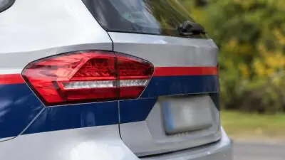 Baumaschinen aus mehreren Baucontainern in Fiss gestohlen