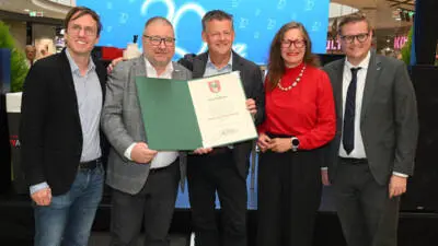 City Arkaden feiern in Klagenfurt 20 Jahre, Hofbauer erhält Ehrung