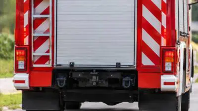 Drei Feuerwehren errichten Ölsperren an der Feistritz bei Stubenberg
