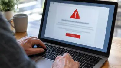 Falsche Viruswarnung: 82-Jähriger verliert Tausende Euro