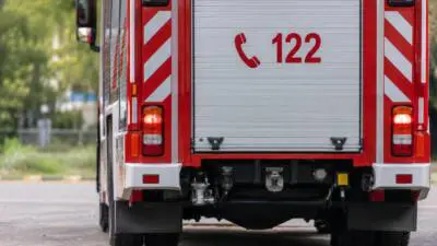 Feuerwehr Annaberg wird zu Fahrzeugbergung in Steuer gerufen