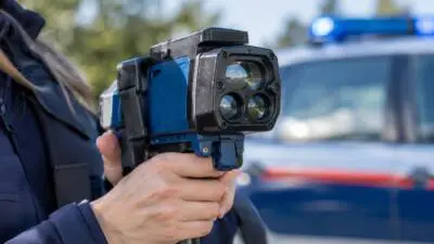 Feuerwehr löscht Filterbrand in Lasergerät in Absam