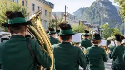 Kapellen führten Standschützen-Marsch bei Fest im Bezirk Kufstein auf