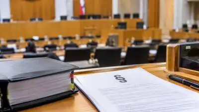 Nationalrat beschließt Abschiebungen aus Strafhaft ab 1. November