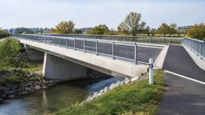 Neue Sattelbachbrücke in Heiligenkreuz öffnet für den Verkehr