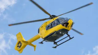 Pkw-Lenker und Beifahrerin erleiden in Peisching schwere Verletzungen