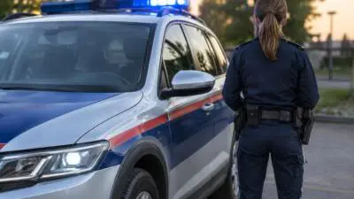 Polizei fasst zwei Beschuldigte nach Einbruch in Loosdorf