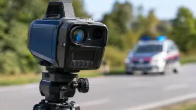 Polizei misst zwei Lenker auf der B108 mit 170 und 189 km/h