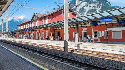 Die meisten RJX-Züge halten ab Dezember nicht mehr in Jenbach