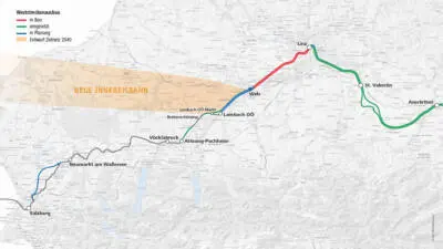 Eine Karte zeigt den Weststreckenausbau und den eingezeichneten Verlauf der Neuen Innkreisbahn.