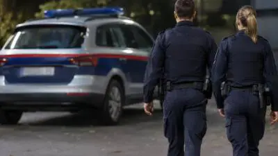 Zigarettenautomat in Donaustadt vermutlich mit Pyrotechnik beschädigt