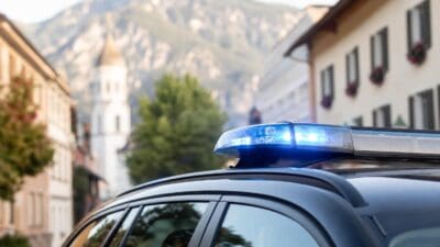 Carport in Imst nach Explosion erheblich beschädigt