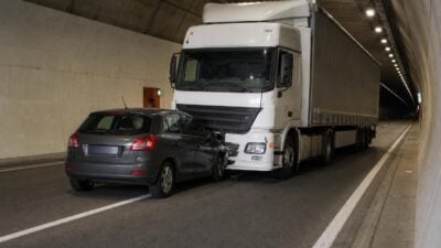 24-Jähriger bei Frontalcrash im Roppener-Tunnel schwerst verletzt