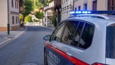 45-Jähriger attackiert zwei Personen in Telfs
