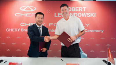 Robert Lewandowski wird globaler Markenbotschafter von CHERY