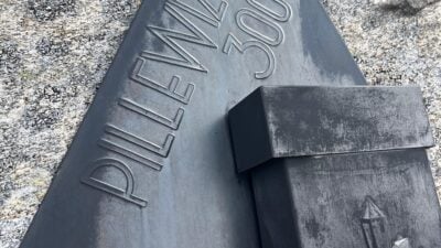 Alpenverein entfernt Pillewizer-Gipfelschild in der Venedigergruppe