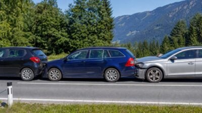 Auffahrunfall in Matrei verletzt vier Personen