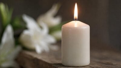Auto fährt in Menschenmenge in Caen: Zwei Tote