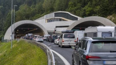 Blockabfertigungen auf A10 und A11 im Reiseverkehr