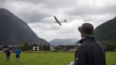 Freundschaftsfliegen zum 50. Jubiläum in Tarrenz