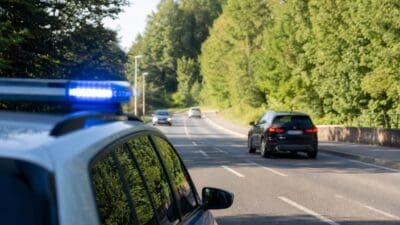 Fußgängerin in Kitzbühel nach Unfall mit Pkw schwer verletzt