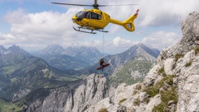Kletterin am Donnerkogel in Gosau per Tau gerettet