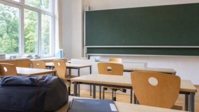 Kopftuchverbot: Gegner kündigen Seminare an