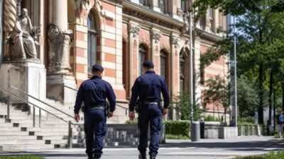 Fahndung nach Collier-Diebstahl im Wiener MAK ausgeweitet