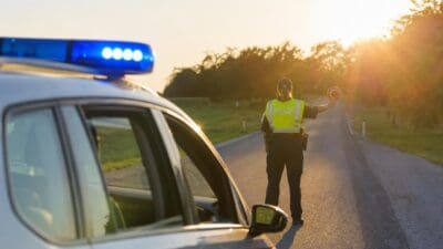 Leichtkraftfahrzeug überschlägt sich in Eidenberg
