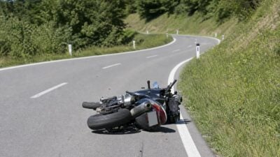 Motorradfahrer bei Mariazell schwer verletzt