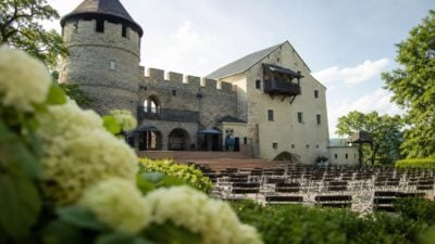 Mozarts Figaro feiert Premiere auf der Heunburg