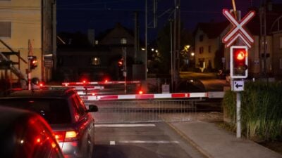 ÖBB erneuern fünf Eisenbahnkreuzungen in Krumpendorf
