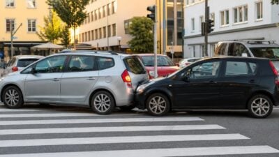 Pkw erfasst Fahrradfahrerin nach Auffahrunfall in Lienz