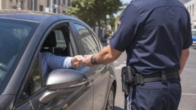 Pkw-Lenker entzieht sich in Herzogenburg der Anhaltung