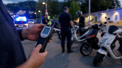 Polizei kontrolliert 15 Mopeds in Gleisdorf