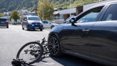 Radfahrer bei Zusammenstoß mit Pkw in Ischgl verletzt