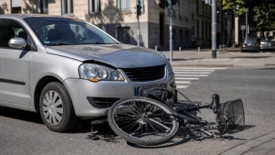 Radfahrerin bei Pkw-Kollision in Graz schwer verletzt