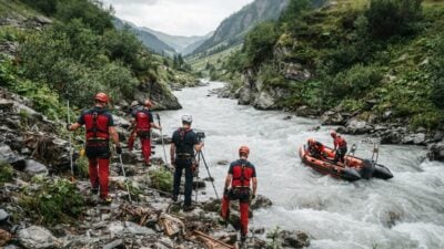 Rettung bei Gyirong nach Dammbruchgefahr fortgesetzt