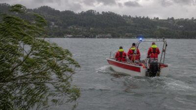 Sturmfront bringt Wasserrettung auf Salzburger Seen zum Einsatz
