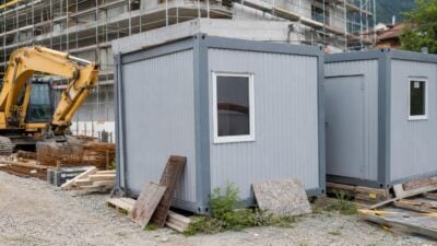 Unbekannte brechen Baustellencontainer in Matrei in Osttirol auf