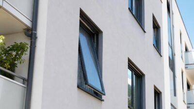 Unbekannte brechen in Innsbrucker Wohnung ein und stehlen Bargeld