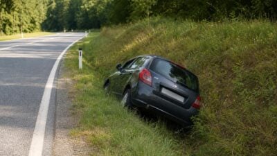 Vier Verletzte bei Pkw-Kollision auf B317 in Dürnstein
