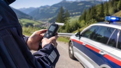 1,5 Promille: Traktor stürzt in Kaprun 30 Meter in die Tiefe