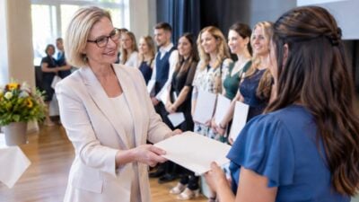 20 Pflegeabschlüsse an der Schule in Horn