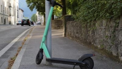 32-Jähriger bei E-Scooter-Sturz in Innsbruck schwer verletzt