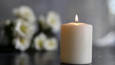 87-Jähriger stirbt in Neumarkt, Leitersturz vermutet